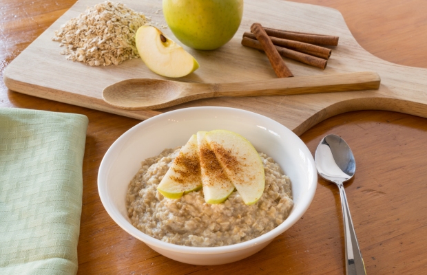 porridge di avena e mele